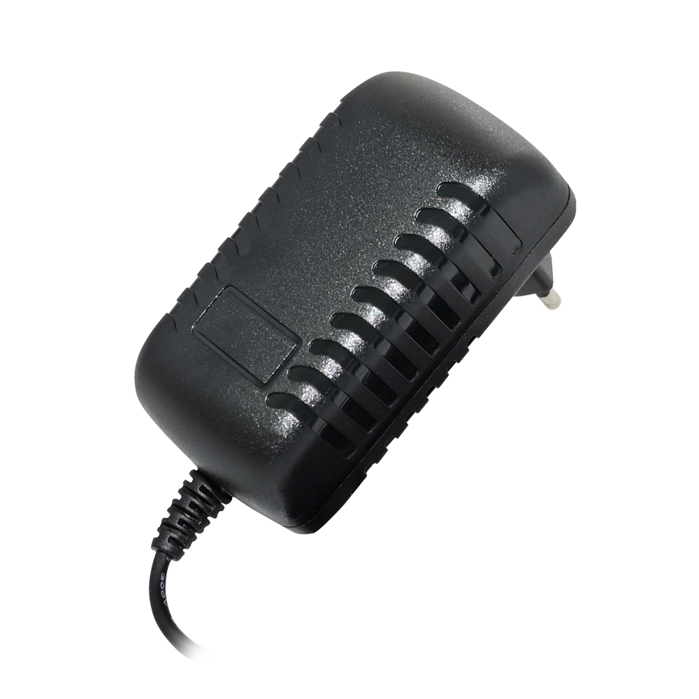 Блок питания 12В 3.0 А ROBITON IR12-3000S, штекер 5.5*2.5/12 Блок питания 12В 3.0 А ROBITON IR12-3000S, штекер 5.5*2.5/12